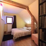 Couette-café Le Valombré 3*